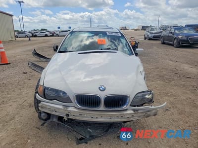 Piąte zdjęcie samochodu w środku: 2005 BMW 325 I VIN:WBAET37475NJ86960 - miniatura