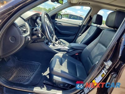 Zdjęcie 7 z 13 samochodu: 2015 BMW X1 XDRIVE28I VIN:WBAVL1C52FVY26531 - miniatura
