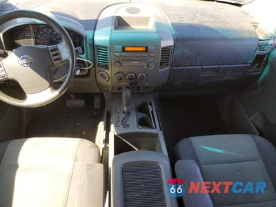 Zdjęcie 8 z 12 samochodu: 2005 NISSAN TITAN XE VIN:1N6AA06B05N540319 - miniatura