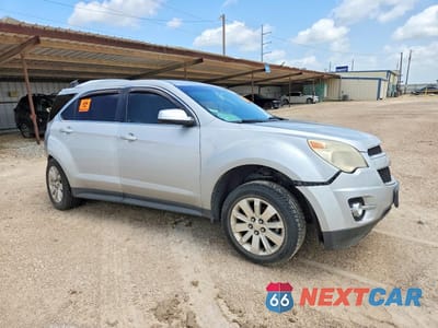 Czwarte zdjęcie samochodu z boku: 2010 CHEVROLET EQUINOX LT VIN:2CNFLNEY7A6217689 - miniatura