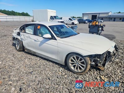 Czwarte zdjęcie samochodu z boku: 2018 BMW 320 XI VIN:WBA8E5G53JNV02554 - miniatura