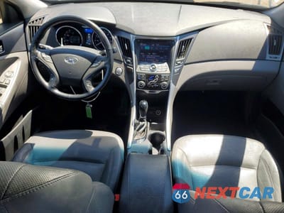 Zdjęcie 8 z 12 samochodu: 2013 HYUNDAI SONATA HYBRID VIN:KMHEC4A48DA098258 - miniatura