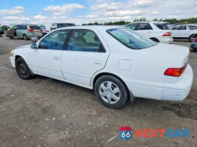 Drugie zdjęcie samochodu z przodu: 2001 TOYOTA CAMRY LE VIN:JT2BG28K010601635 - miniatura
