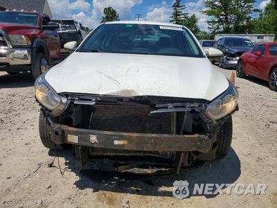 Piąte zdjęcie samochodu w środku: 2019 KIA FORTE LXS VIN:3KPF24AD0KE062134 - miniatura
