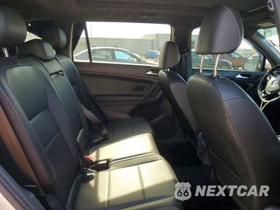Zdjęcie 10 z 12 samochodu: 2018 VOLKSWAGEN TIGUAN SE VIN:3VV2B7AX9JM205291 - miniatura