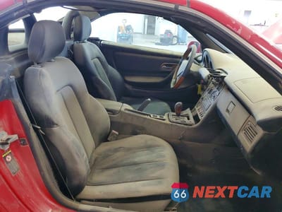 Zdjęcie 10 z 12 samochodu: 2001 MERCEDES-BENZ SLK 320 VIN:WDBKK65F91F200746 - miniatura