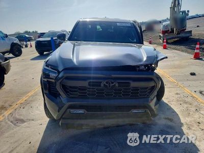 Piąte zdjęcie samochodu w środku: 2026 TOYOTA TACOMA TRD OFF-ROAD VIN:3TMLB5JN7TM214015 - miniatura