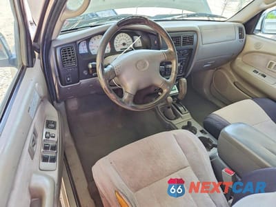 Zdjęcie 8 z 12 samochodu: 2002 TOYOTA TACOMA DOUBLE CAB VIN:5TEHN72N92Z134529 - miniatura