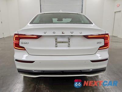 Zdjęcie 6 z 12 samochodu: 2024 VOLVO S60 CORE VIN:7JRL12FK2RG319002 - miniatura