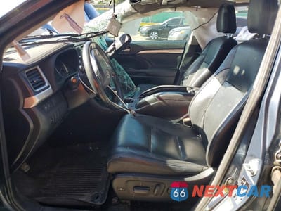 Zdjęcie 7 z 13 samochodu: 2018 TOYOTA HIGHLANDER XLE VIN:5TDJZRFHXJS485502 - miniatura