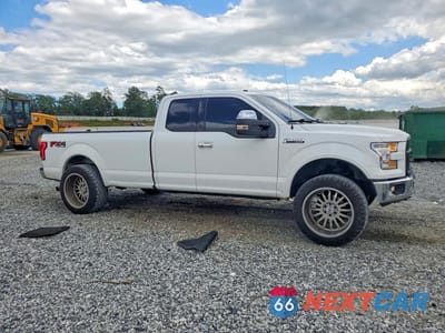 Czwarte zdjęcie samochodu z boku: 2016 FORD F150 SUPER CAB VIN:1FTFX1EG2GKE81143 - miniatura