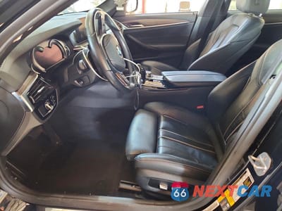 Zdjęcie 7 z 12 samochodu: 2019 BMW 530E VIN:WBAJA9C53KB389038 - miniatura