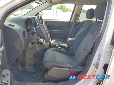Zdjęcie 7 z 13 samochodu: 2016 JEEP COMPASS SPORT VIN:1C4NJDBB6GD686430 - miniatura