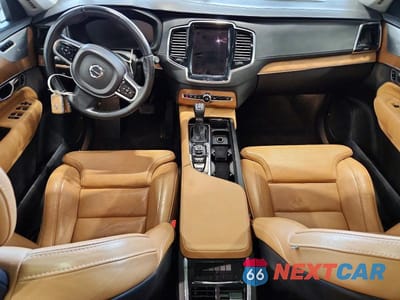 Zdjęcie 8 z 13 samochodu: 2016 VOLVO XC90 T6 VIN:YV4A22PL9G1014474 - miniatura