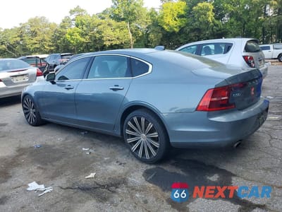 Drugie zdjęcie samochodu z przodu: 2018 VOLVO S90 T5 MOMENTUM VIN:LVY982AK2JP039962 - miniatura