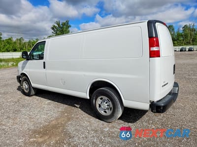 Drugie zdjęcie samochodu z przodu: 2020 CHEVROLET EXPRESS G2500 VIN:1GCWGAFP2L1259829 - miniatura