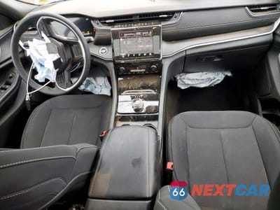 Zdjęcie 8 z 13 samochodu: 2025 JEEP GRAND CHEROKEE L LAREDO VIN:1C4RJKAG0S8738042 - miniatura
