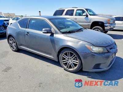 Czwarte zdjęcie samochodu z boku: 2013 SCION TC BASE VIN:JTKJF5C74D3048509 - miniatura