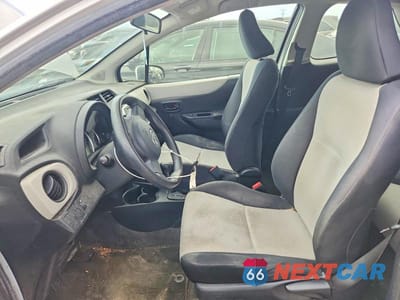 Zdjęcie 7 z 12 samochodu: 2014 TOYOTA YARIS 3-DOOR L VIN:JTDJTUD35ED585276 - miniatura