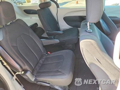 Zdjęcie 11 z 13 samochodu: 2017 CHRYSLER PACIFICA LX VIN:2C4RC1CG8HR739194 - miniatura