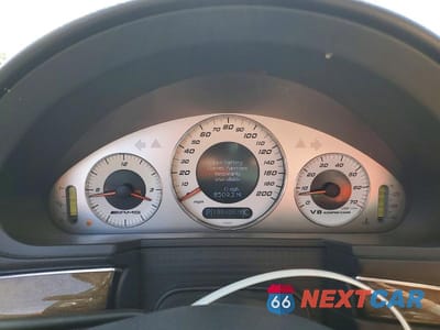 Zdjęcie 9 z 12 samochodu: 2006 MERCEDES-BENZ E 55 AMG VIN:WDBUF76J96A950027 - miniatura