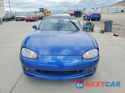Piąte zdjęcie samochodu w środku: 1999 MAZDA MX-5 MIATA VIN:JM1NB3535X0131049 - miniatura
