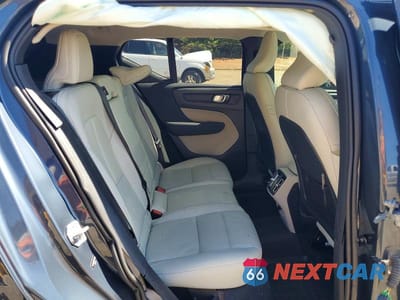 Zdjęcie 10 z 12 samochodu: 2021 VOLVO XC40 T5 MOMENTUM VIN:YV4162UK8M2478006 - miniatura