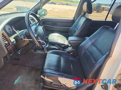 Zdjęcie 7 z 12 samochodu: 2001 NISSAN PATHFINDER S VIN:JN8DR09Y91W594025 - miniatura
