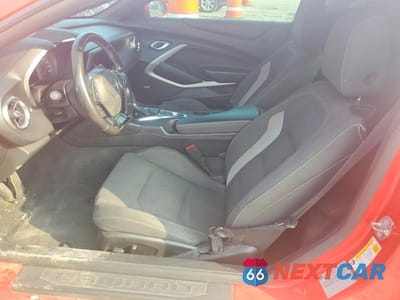 Zdjęcie 7 z 12 samochodu: 2018 CHEVROLET CAMARO VIN:1G1FB1RS8J0147725 - miniatura
