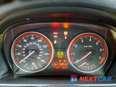 Zdjęcie 9 z 13 samochodu: 2015 BMW X1 XDRIVE28I VIN:WBAVL1C50FVY40377 - miniatura