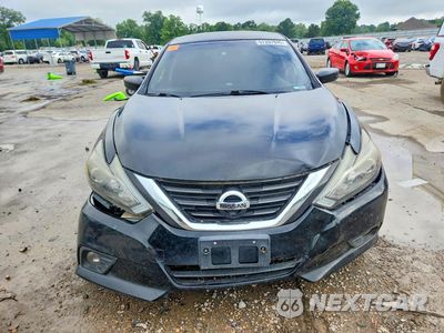Piąte zdjęcie samochodu w środku: 2017 NISSAN ALTIMA 2.5 SR VIN:1N4AL3AP3HC152993 - miniatura
