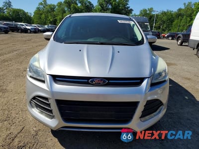 Piąte zdjęcie samochodu w środku: 2015 FORD ESCAPE SE VIN:1FMCU9GX4FUB35777 - miniatura