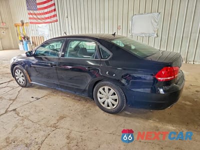 Drugie zdjęcie samochodu z przodu: 2012 VOLKSWAGEN PASSAT S VIN:1VWAP7A35CC075147 - miniatura