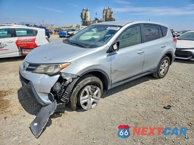 2015 TOYOTA RAV4 LE JTMZFREV5FJ040995 - główne zdjęcie licytacji z USA - miniatura