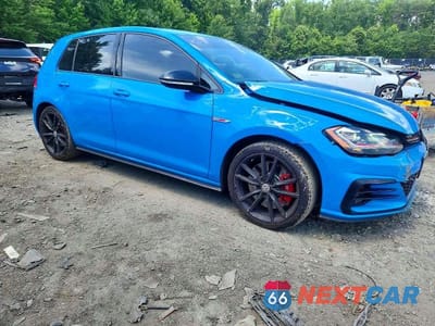 Czwarte zdjęcie samochodu z boku: 2019 VOLKSWAGEN GTI S VIN:3VW5T7AU6KM011413 - miniatura