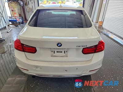 Zdjęcie 6 z 12 samochodu: 2015 BMW 328 I VIN:WBA3A5C53FF607933 - miniatura