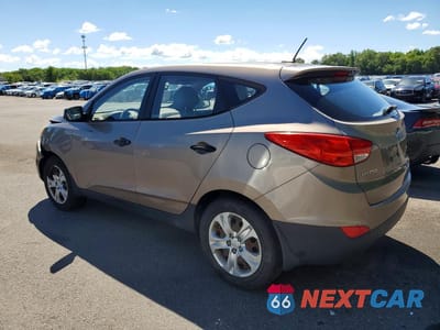 Drugie zdjęcie samochodu z przodu: 2010 HYUNDAI TUCSON GLS VIN:KM8JT3AC3AU076498 - miniatura