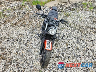 Piąte zdjęcie samochodu w środku: 2025 HONDA VT750 C2B VIN:JH2RC53EXSK100723 - miniatura