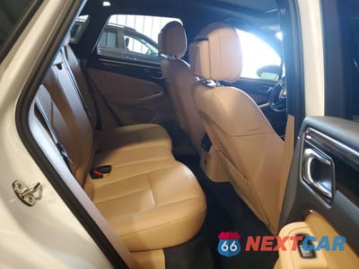 Zdjęcie 11 z 13 samochodu: 2023 PORSCHE MACAN BASE VIN:WP1AA2A51PLB20937 - miniatura