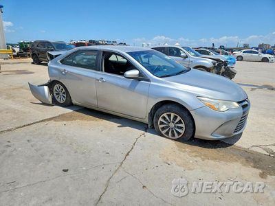 Czwarte zdjęcie samochodu z boku: 2017 TOYOTA CAMRY LE VIN:4T1BF1FK4HU638533 - miniatura