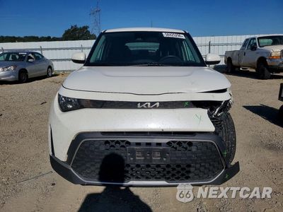 Piąte zdjęcie samochodu w środku: 2023 KIA SOUL LX VIN:KNDJ23AU5P7895004 - miniatura