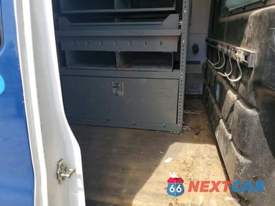 Zdjęcie 10 z 12 samochodu: 2018 CHEVROLET EXPRESS G2500 VIN:1GCWGAFP2J1183185 - miniatura