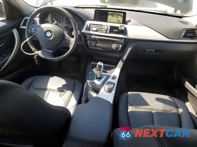 Zdjęcie 8 z 12 samochodu: 2018 BMW 320 XI VIN:WBA8A3C56JA488324 - miniatura