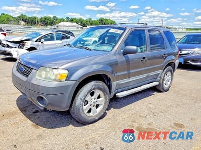 2005 FORD ESCAPE XLT 1FMYU93175KD99593 - główne zdjęcie licytacji z USA - miniatura
