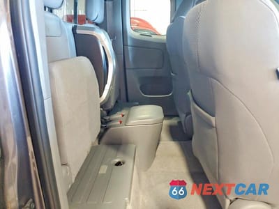 Zdjęcie 10 z 12 samochodu: 2011 TOYOTA TACOMA ACCESS CAB VIN:5TFUU4EN4BX012079 - miniatura