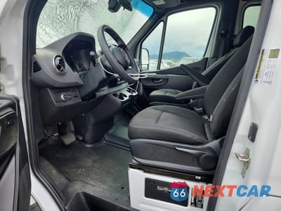 Zdjęcie 7 z 14 samochodu: 2025 MERCEDES BENZ SPRINTER 2500 VIN:W1Z4KFHY3ST224994 - miniatura