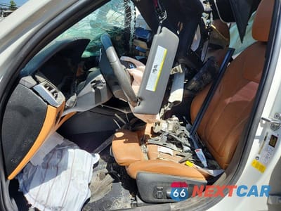 Zdjęcie 7 z 13 samochodu: 2020 BMW M340I VIN:WBA5U7C03LFH04693 - miniatura