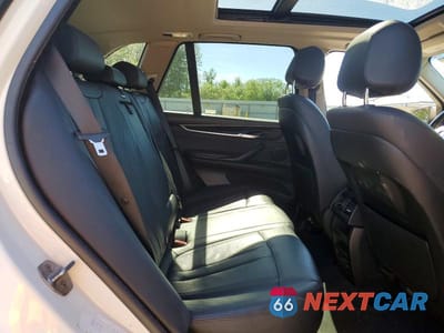 Zdjęcie 11 z 13 samochodu: 2015 BMW X5 XDRIVE35I VIN:5UXKR0C57F0P05231 - miniatura