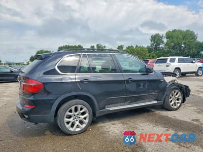 Trzecie zdjęcie samochodu z tyłu: 2013 BMW X5 XDRIVE35I VIN:5UXZV4C51D0B06925 - miniatura