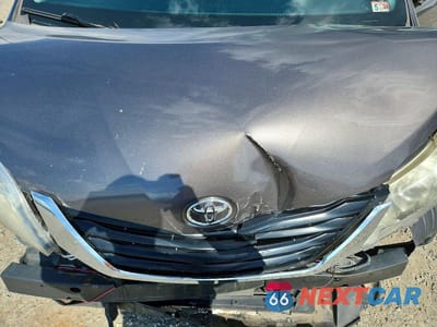 Zdjęcie 12 z 14 samochodu: 2013 TOYOTA SIENNA CAR VIN:5TDKK3DCXDS388351 - miniatura